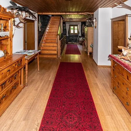 Unterhof واغراين