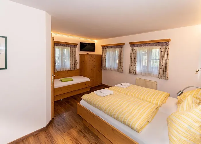 Unterhof واغراين